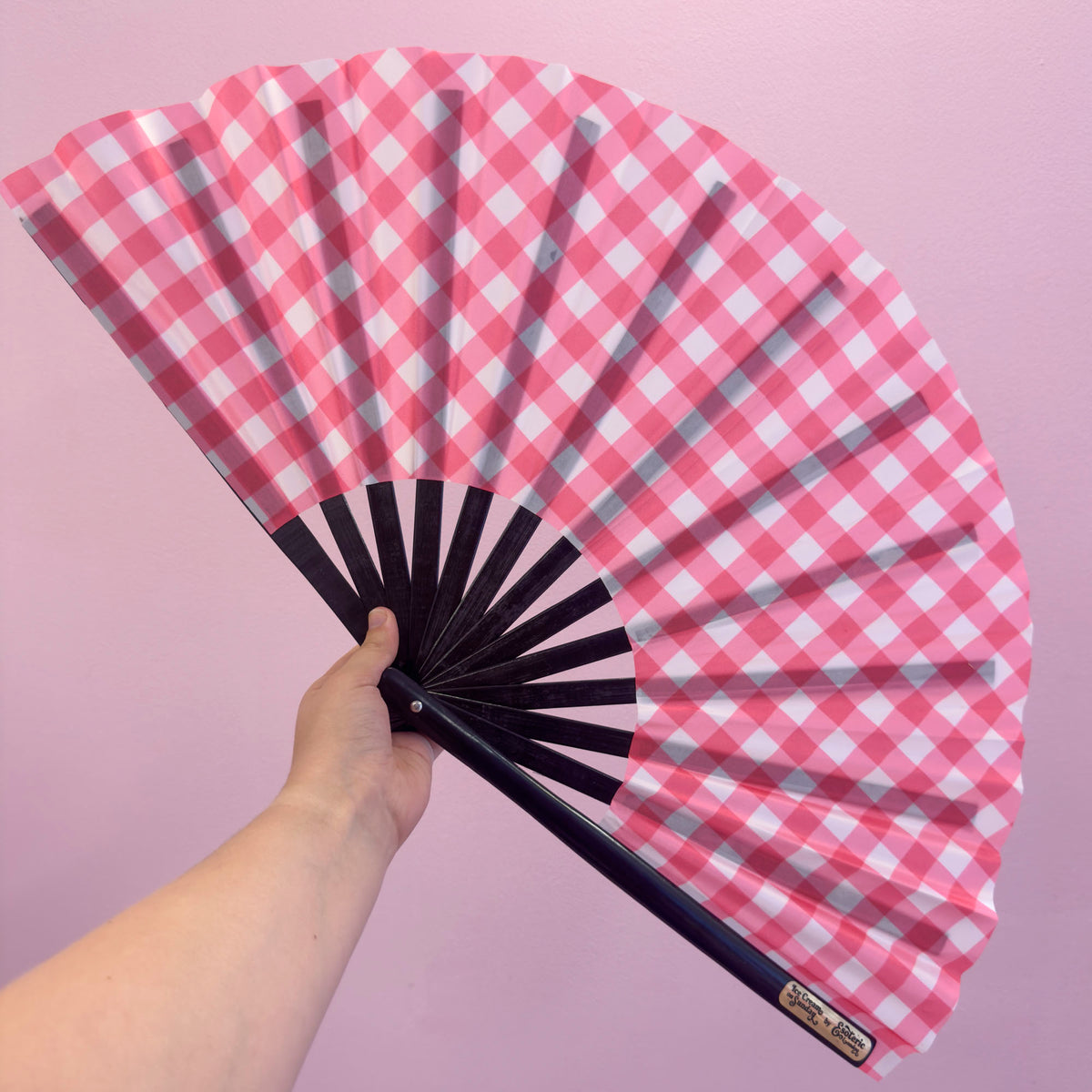 Giant Clacking Hand Fan with Pink Gingham print (Glows in UV!) *SLIGHT SECONDS*