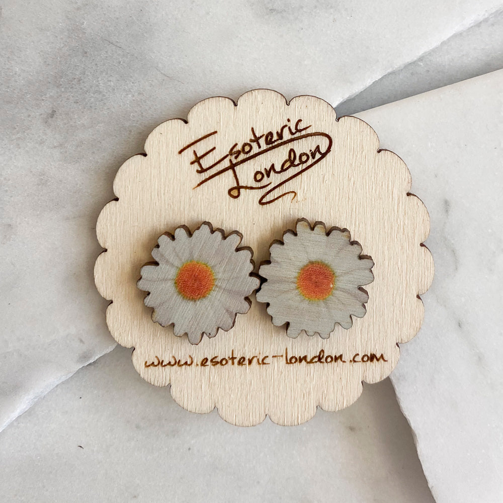 Flower stud earrings