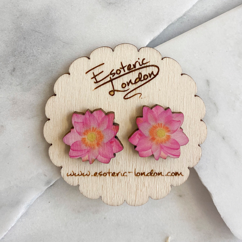 Flower stud earrings