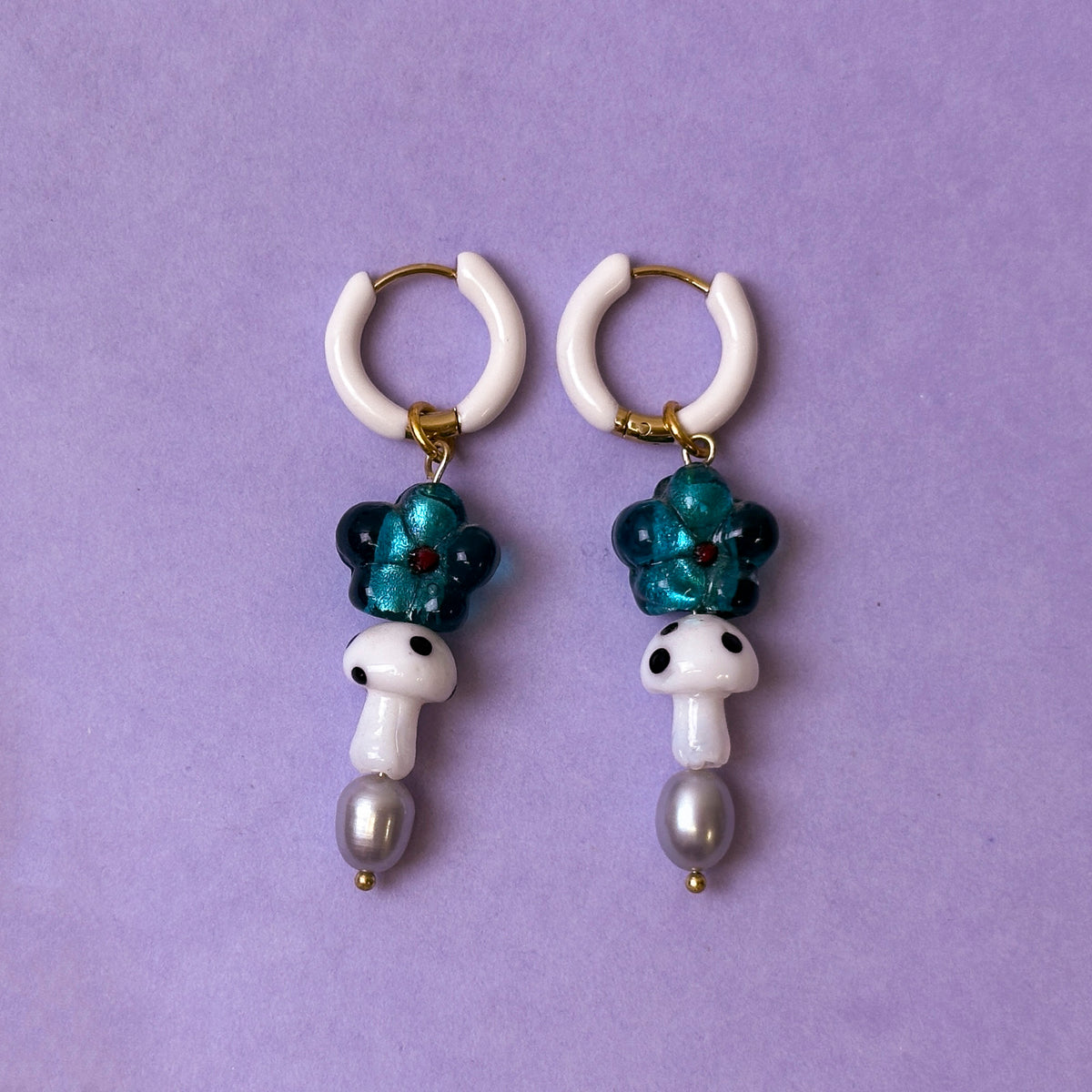 Toadstool Flower & Pearl Glass Bead Earrings - White/ Teal *SAMPLE*