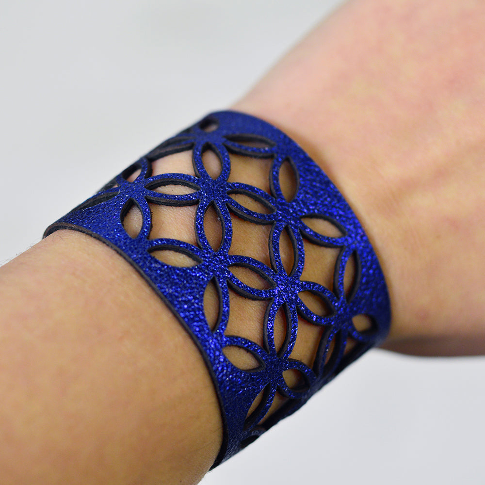 Azulejo Wide Leather Cuff