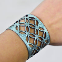 Azulejo Wide Leather Cuff